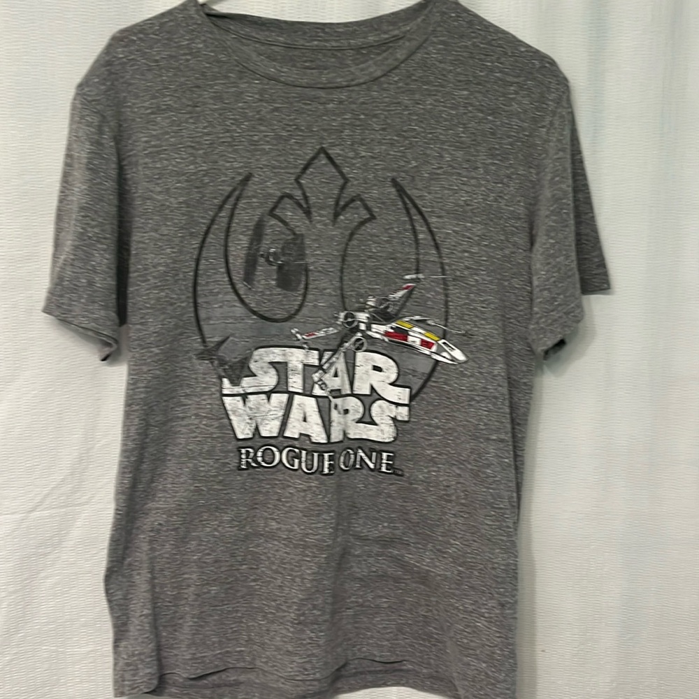 Men’s Star Wars shirt